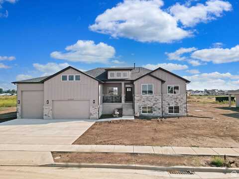 2409 W 3000 N, Farr West, UT 84404