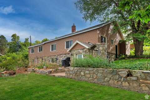 903 S 200 E, Farmington, UT 84025