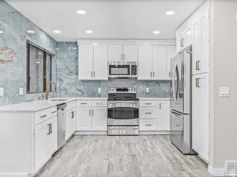 1950 S 200 W, Bountiful, UT 84010