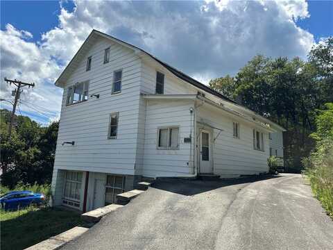 129 Village Rd, Somerset, PA 15541