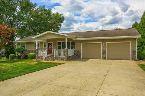 1825 Colonial Dr, Neshannock Twp, PA 16105