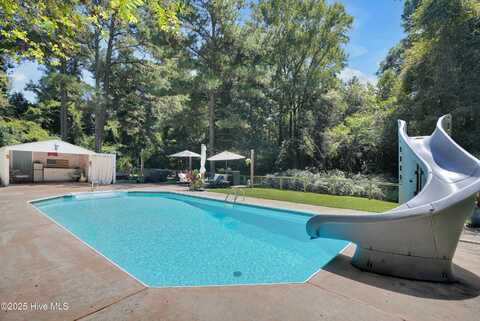 405 S Walker Street, Burgaw, NC 28425
