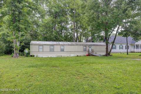 862 Wildwood Circle, Hampstead, NC 28443