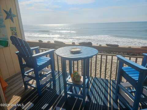 918 N New River Drive, Surf City, NC 28445