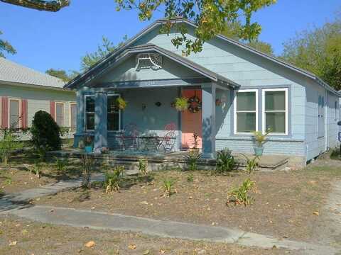320 S Lamont Street, Aransas Pass, TX 78336