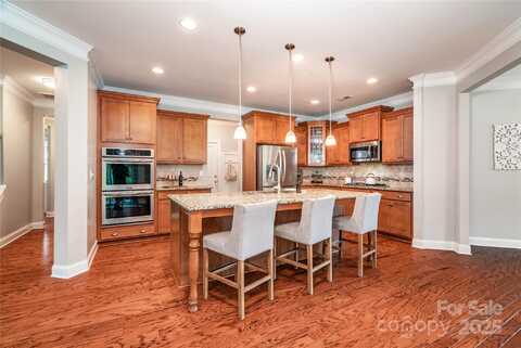 7052 Barnstone Court, Denver, NC 28037