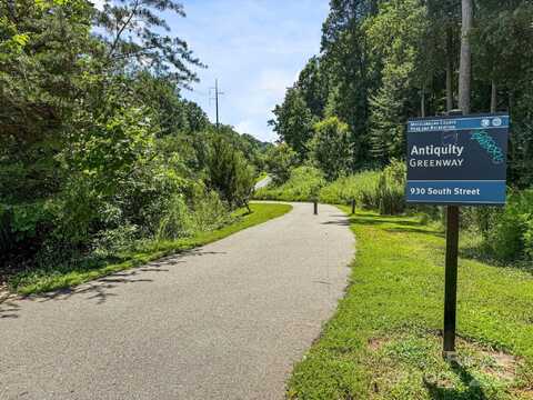 19110 Newburg Hill Road, Davidson, NC 28036