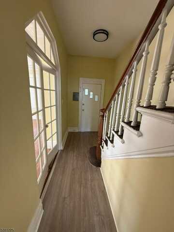 196 Cleveland St, Orange, NJ 07050