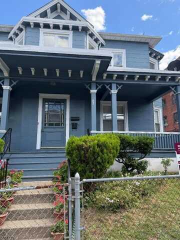 196 Cleveland St, Orange, NJ 07050