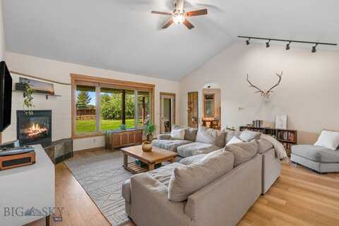 540 Coral Drive, Belgrade, MT 59714