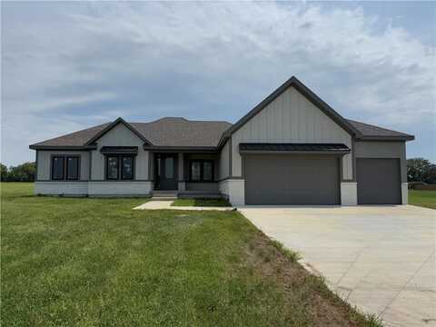 13511 Woodland Ranch Drive, Lees Summit, MO 64086