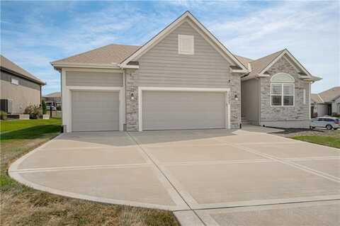 10027 N Stark Avenue, Kansas City, MO 64157