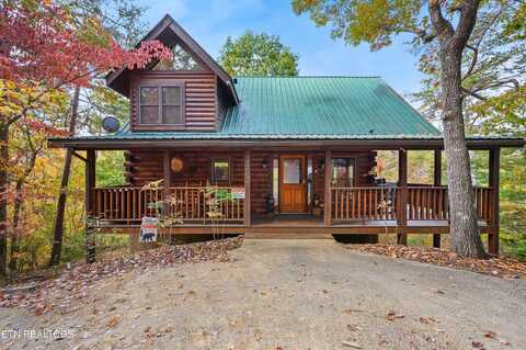 2313 Laughing Bear Way, Sevierville, TN 37876