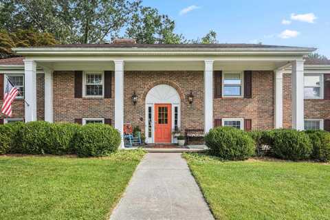 607 Landsdowne Drive, Blacksburg, VA 24060