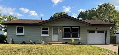 608 Saint Peter Drive, Godfrey, IL 62035