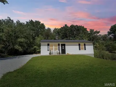 915 Mill Hill Road, Saint Clair, MO 63077