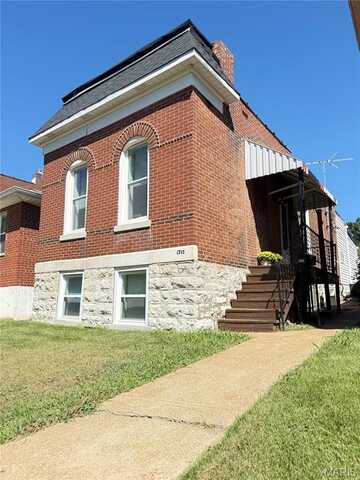 2840 Dalton Avenue, Saint Louis, MO 63139