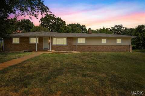 1858 Sonny Drive, Arnold, MO 63010