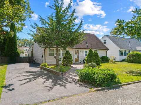 44 W Arthur Place, Iselin, NJ 08830