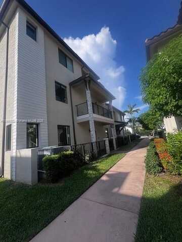 4803 NW 83rd Ct, Doral, FL 33166
