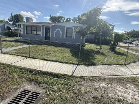 2124 S Beech Rd, West Palm Beach, FL 33409