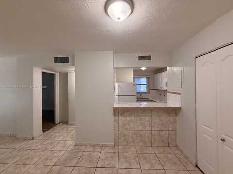 210 Fontainebleau Blvd, Miami, FL 33172