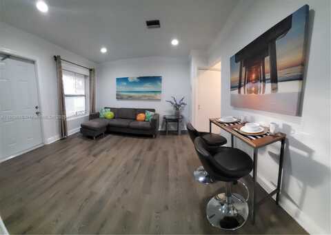 1028 S 62nd Ave, Hollywood, FL 33023