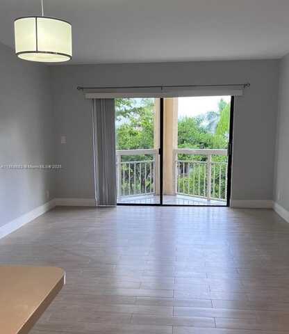 8290 Lake Dr, Doral, FL 33166