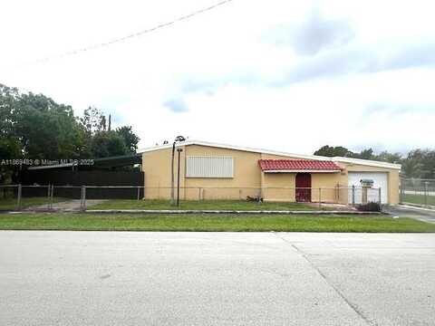 620 NW 182nd Ter, Miami Gardens, FL 33169