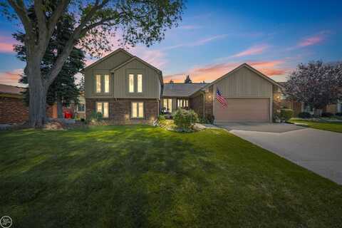 15492 S Royal Doulton Blvd, Clinton Township, MI 48038