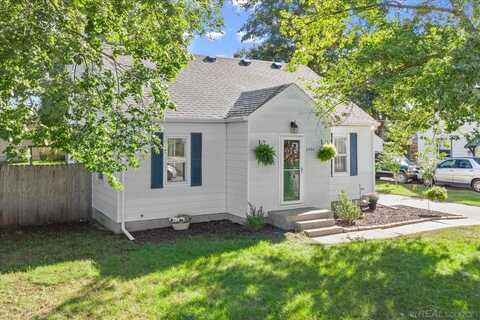 2330 Golden, Wyoming, MI 49519