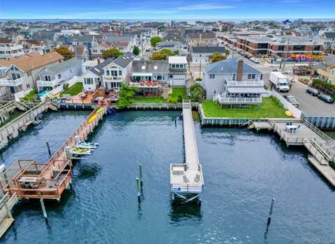 1007 W Park Avenue, Long Beach, NY 11561