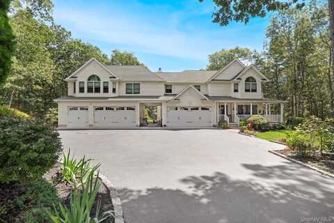 396 Eastport Manor Road, Manorville, NY 11949