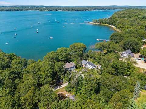 51 Oakland Avenue, Yarmouth, ME 04096