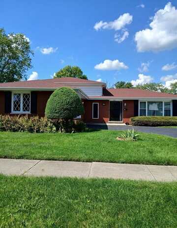 226 S Hickory Street, Glenwood, IL 60425
