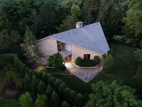 275 White Oak Lane, Winnetka, IL 60093