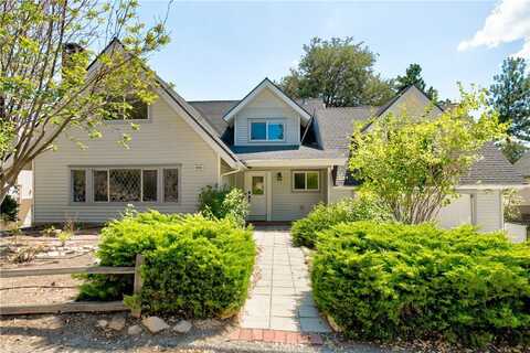 27535 St Bernard Lane, Lake Arrowhead, CA 92352
