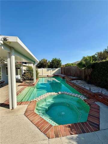25676 Williamsburg Court, Lake Forest, CA 92630
