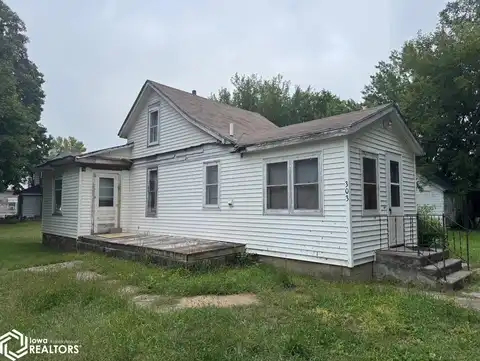 303 Rossing Avenue, Bode, IA 50519