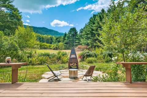 196 Old Sawmill Road, Londonderry, VT 05148