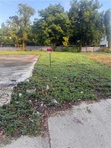 1241 N CLAIBORNE Avenue, New Orleans, LA 70116