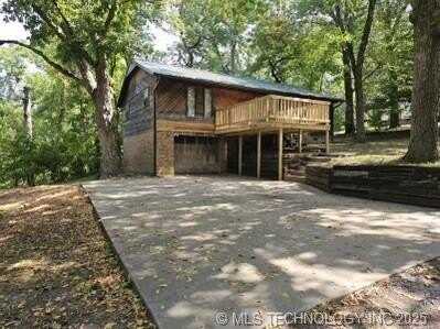 1867 Sycamore Drive, Tahlequah, OK 74464