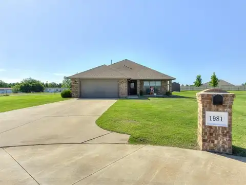 1981 Debbie Drive, Guthrie, OK 73044
