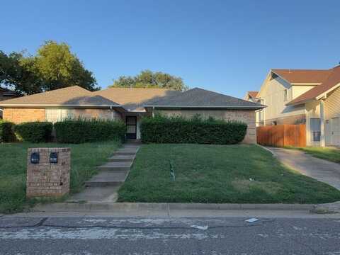 4011 Ridgebrook Drive, Arlington, TX 76015