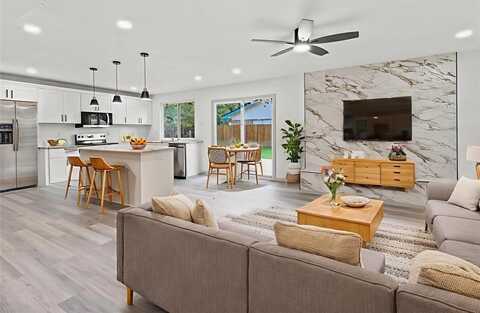 326 Bluebonnet Trail, Garland, TX 75043