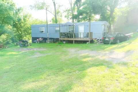 6721 Charleston Rd, Walton, WV 25286