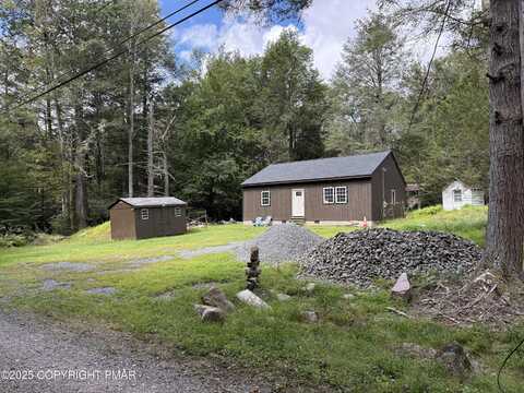 32 Laurel Lane, Albrightsville, PA 18210