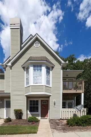 877 Whistling Swan Drive, Virginia Beach, VA 23464