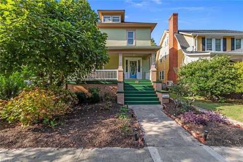 213 Monroe Avenue, Cape Charles, VA 23310