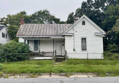 104 N Trianon Street, Kinston, NC 28501